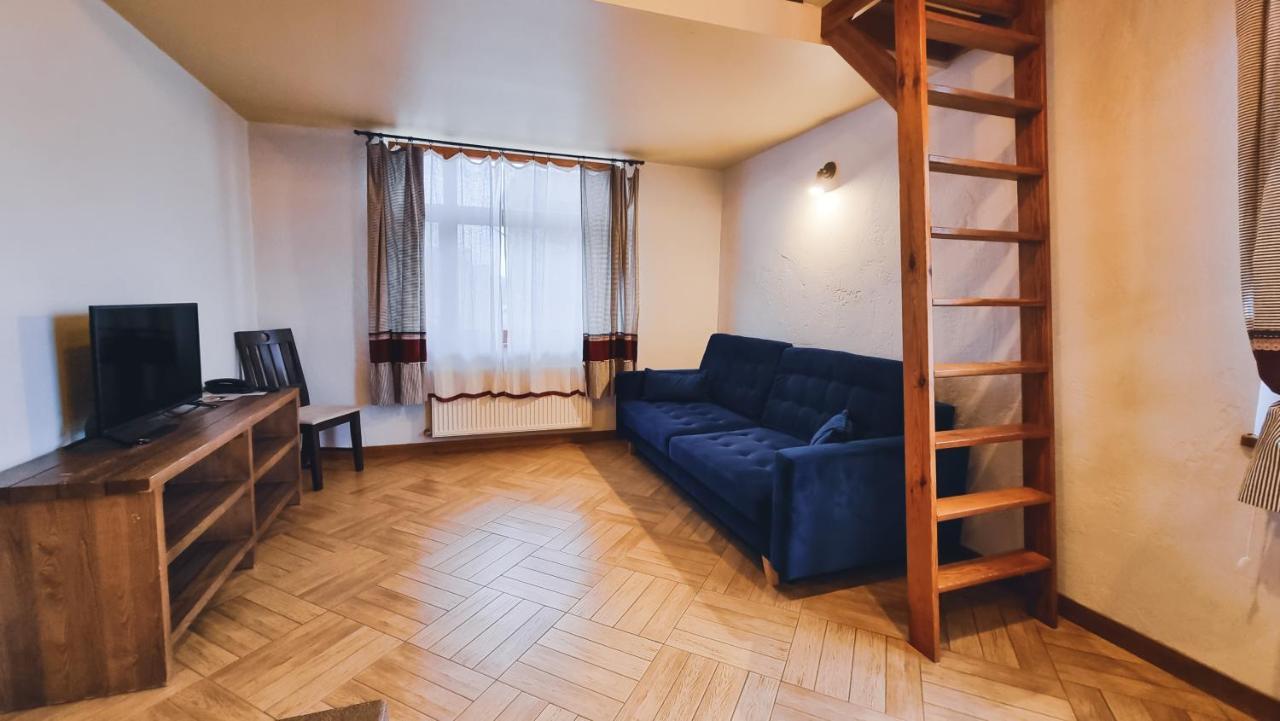 Kapteinu Osta Salacgrīva Buitenkant foto